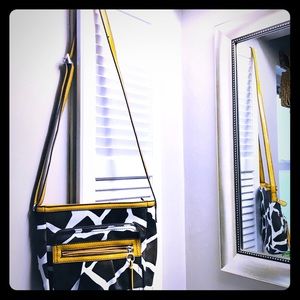 🌼Fun Faux cowhide leather bag-🌼